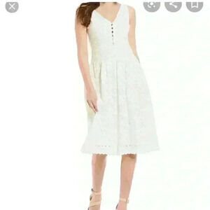 NWT Gianni Bini white eyelet mini dress, Size 4